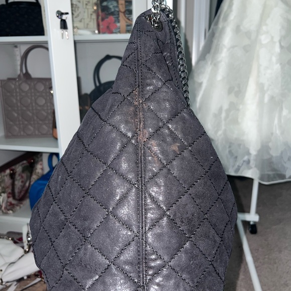 Stella McCartney Black Quilted Shoulder Bag with Silver Chain - Picture 8 of 12